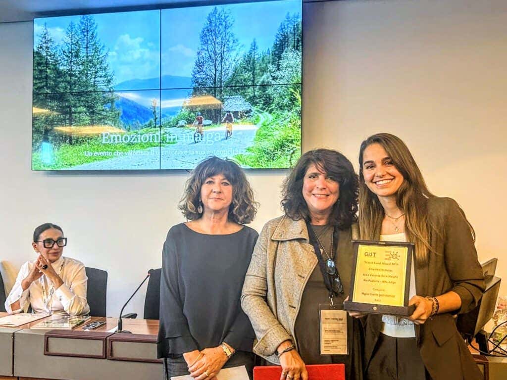 I vincitori del Travel Food Award 2025 premiati al TTG di Rimini I vincitori del Travel Food Award 2025 premiati al TTG di Rimini