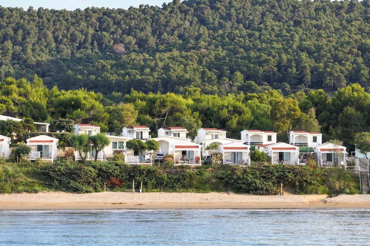 In vacanza lontani dalla folla? Ecco alcuni arcipelaghi italiani per sfuggire al caos In vacanza lontani dalla folla? Ecco alcuni arcipelaghi italiani per sfuggire al caos