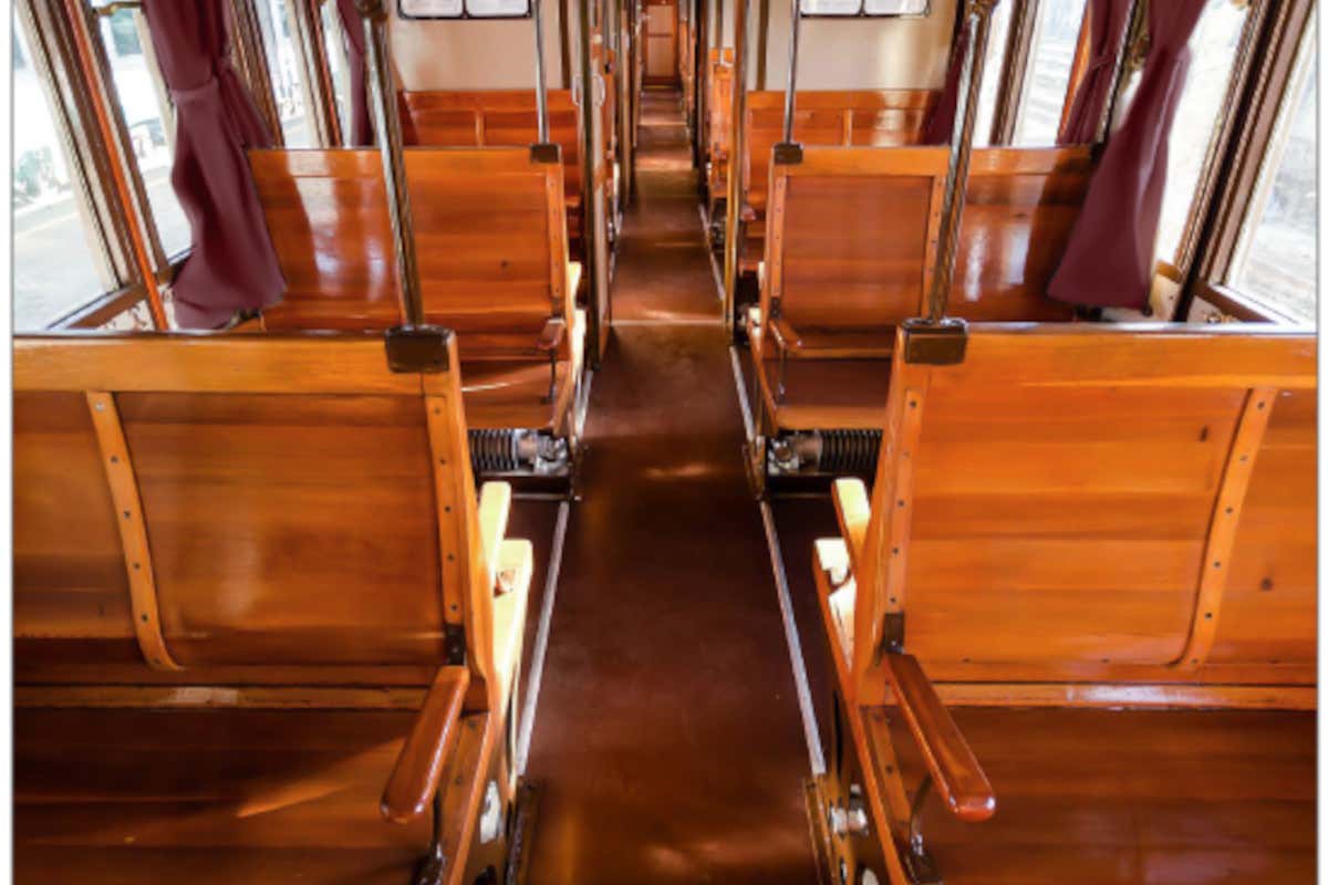 Treno di Dante, interni (foto sito) Riparte il Treno di Dante e fa tappa a Ferrara e Bologna