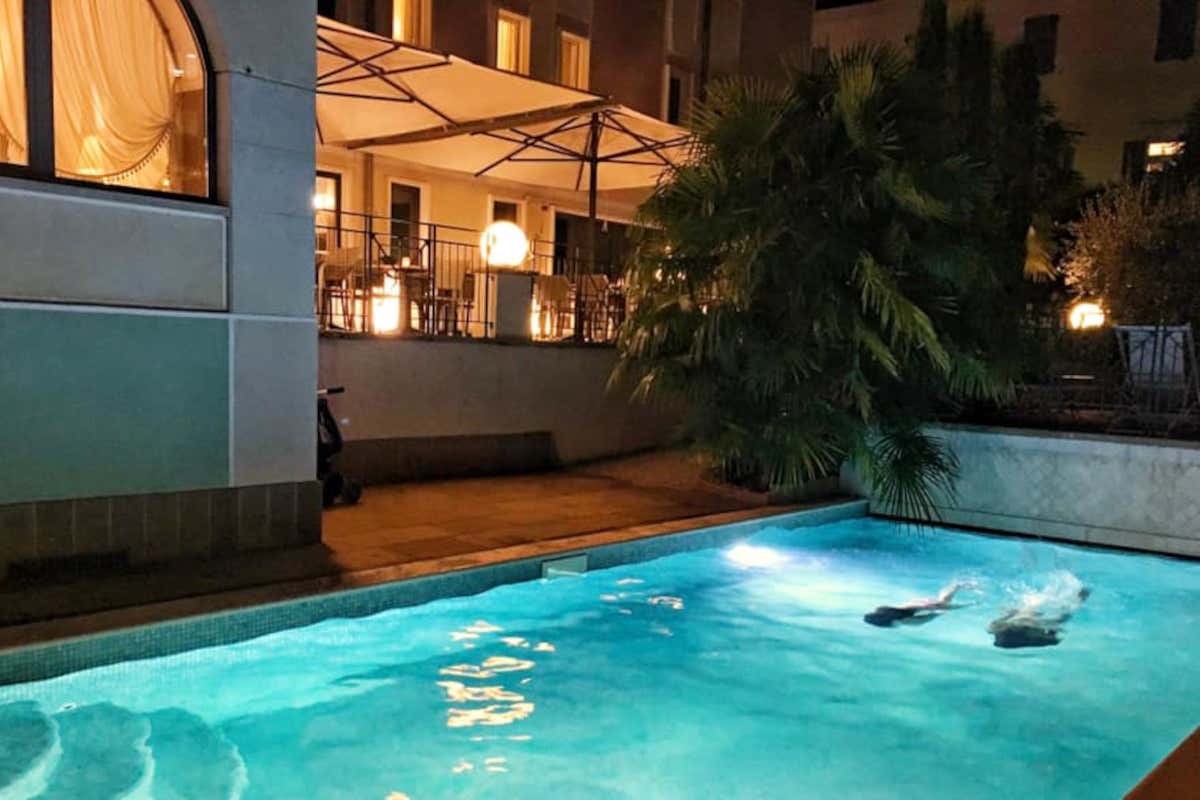 La piscina dell'Hotel Leon d'Oro di Rovereto (Tn)
