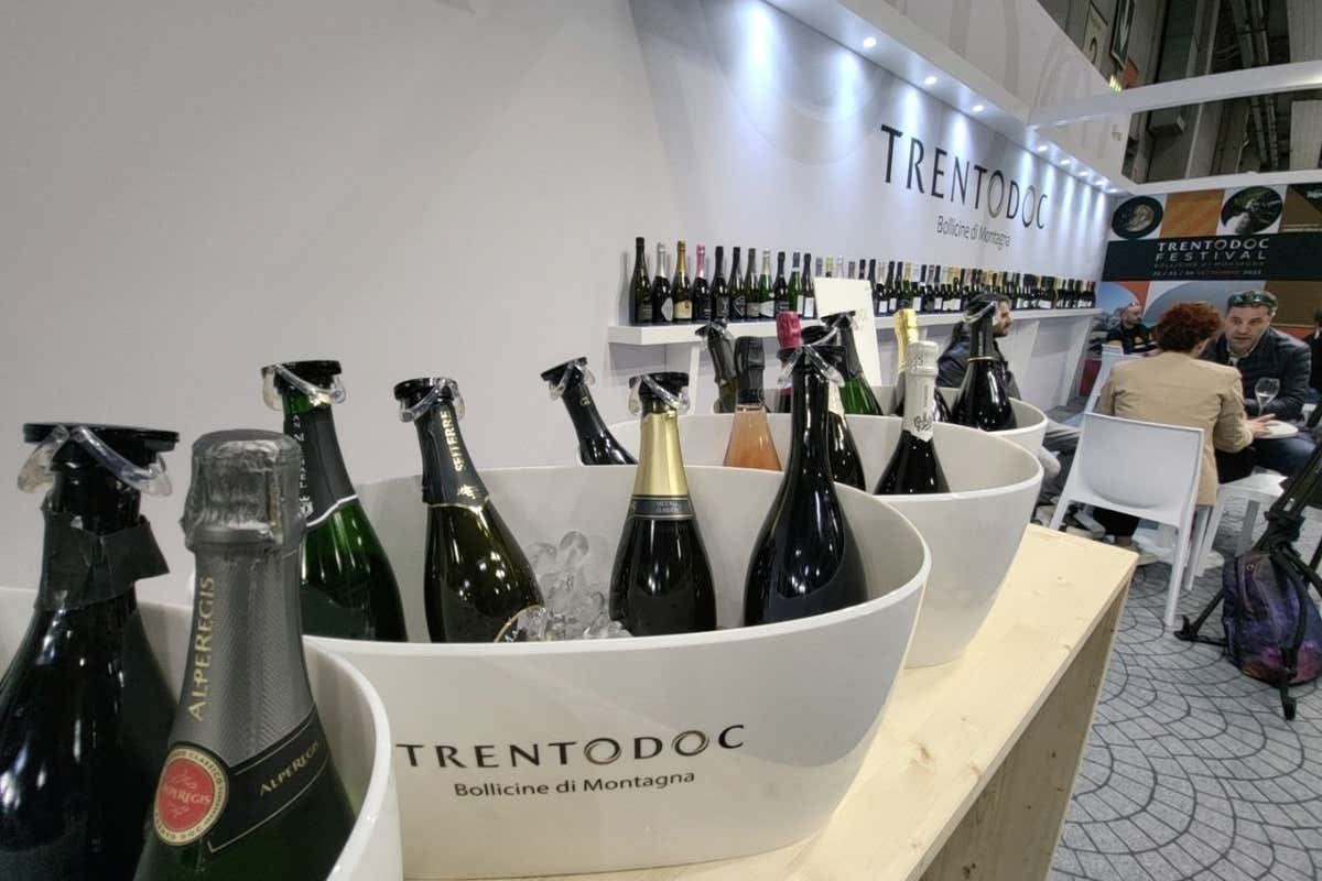 Le bollicine di montagna Trento Doc in degustazione a Vinitaly 2023