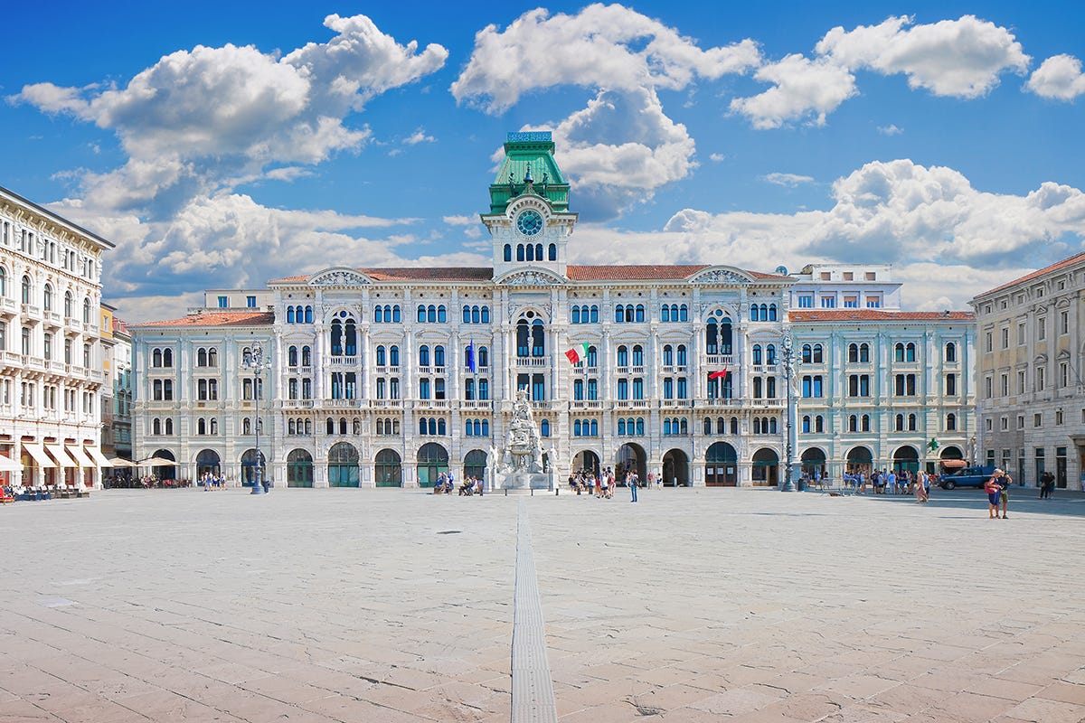 Piazza Unità a Trieste Vienna ritrova il suo ''porto'': riprende la tratta ferroviaria con Trieste