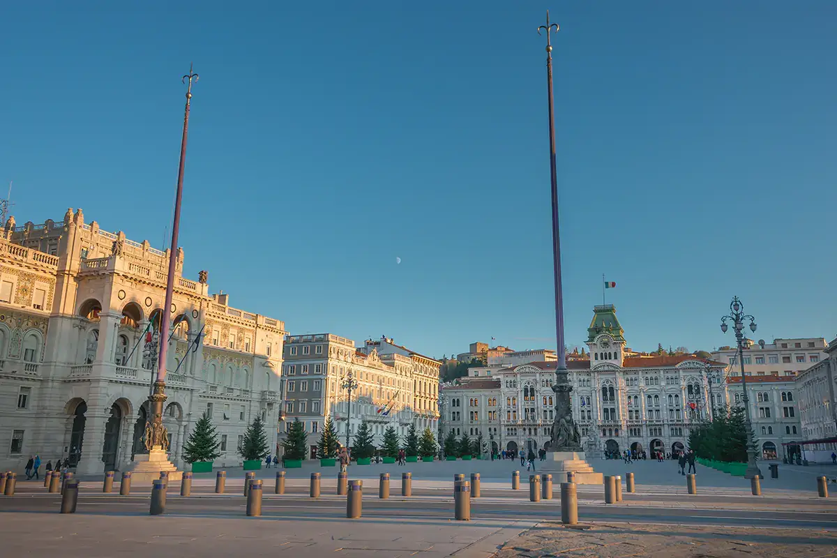 Piazza Unit&agrave; a Trieste Lo sfogo di Andrea Illy: A causa dei no-green pass rovinati 30 anni di lavoro