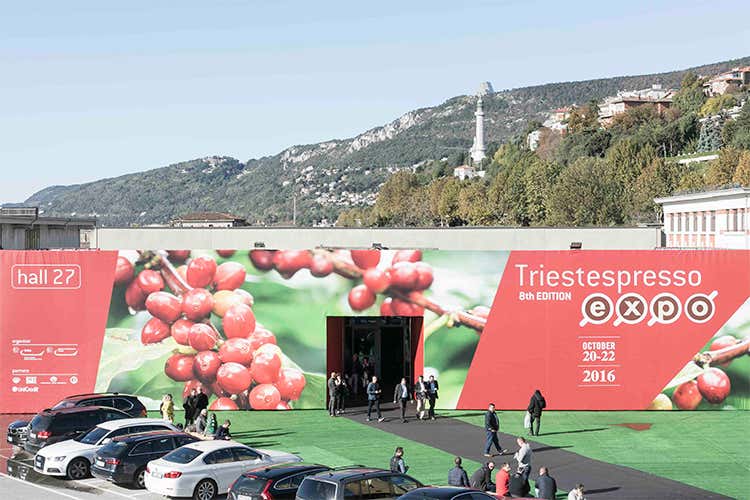 Triestespresso chiude in positivo All'edizione 2016 oltre 12.500 visitatori Triestespresso chiude in positivo All'edizione 2016 oltre 12.500 visitatori