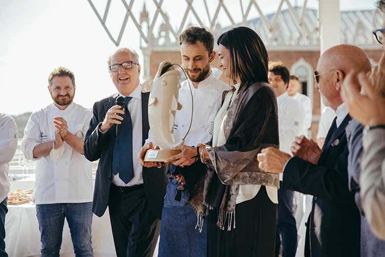 La consegna del Trofeo Tagliapietra Il Festival Triveneto del Baccal&agrave; incorona lo stoccafisso