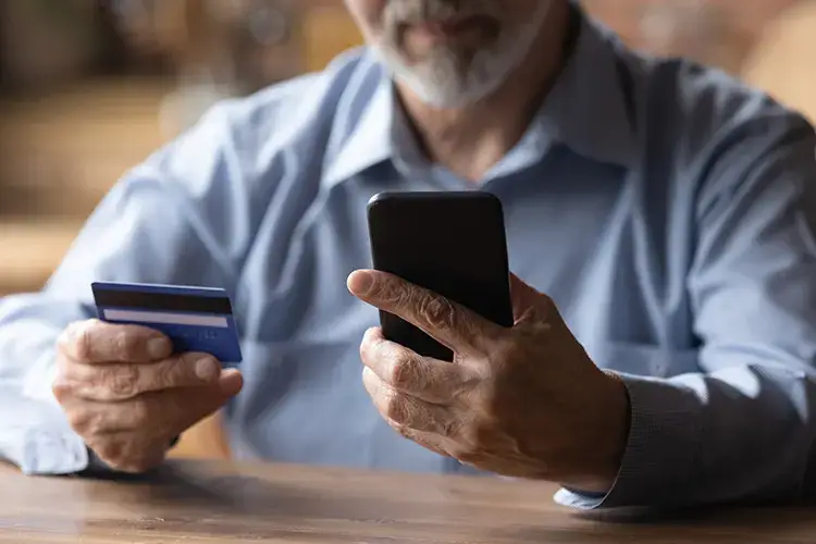 Aumentano le segnalazioni per reati informatici