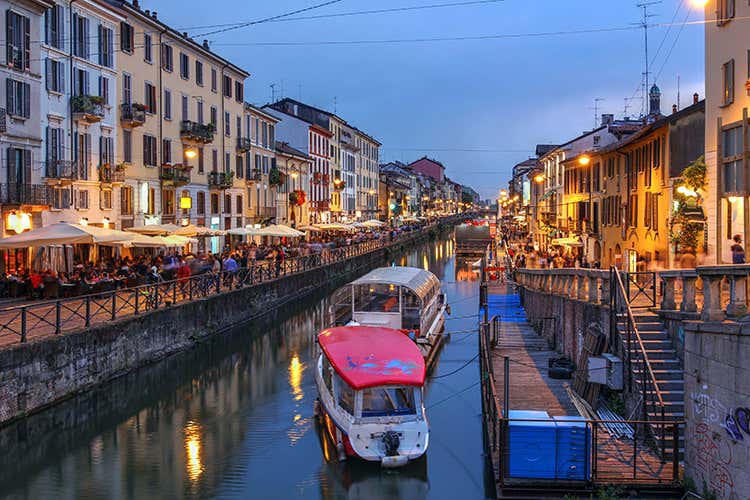 I Navigli, una delle zone della movida milanese (Il turismo italiano è in flessioneMa a Milano crescono le presenze)