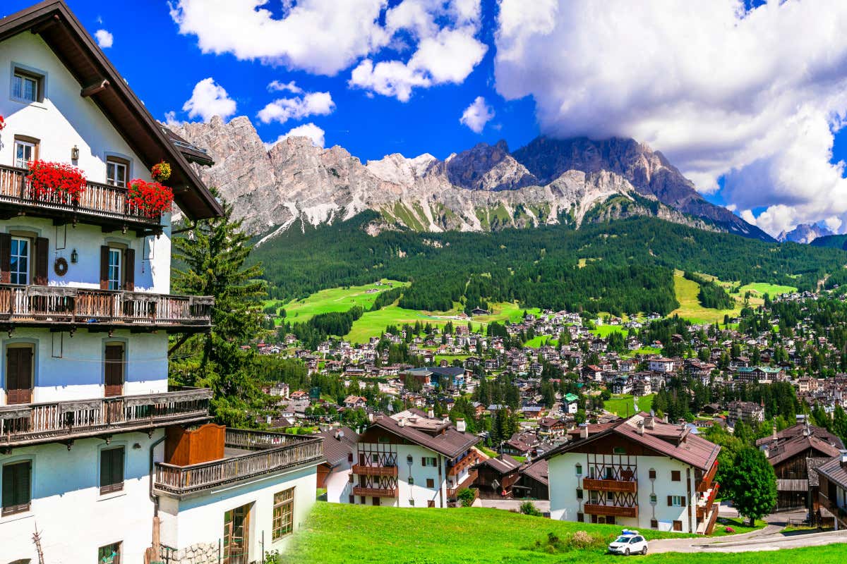Ticket d'ingresso per Cortina come a Venezia? No della Santanchè e del Comune Ticket d'ingresso per Cortina come a Venezia? No della Santanchè e del Comune