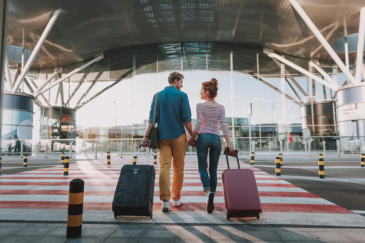 A Fiumicino registrato un sensibile aumento dei turisti stranieri in arrivo I turisti tornano a Fiumicino. Stranieri in aumento in aeroporto