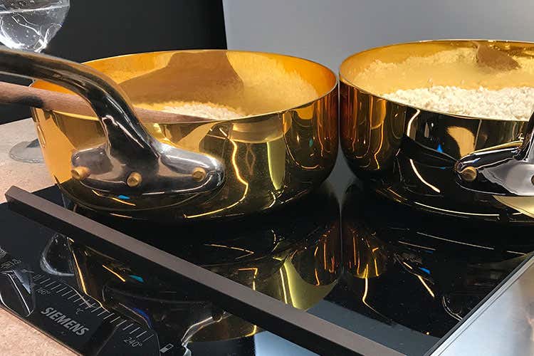 (Tutte le sfumature dell’oro Da Spazio Fabbrica attrezzature premium) (Tutte le sfumature dell’oro Da Spazio Fabbrica attrezzature premium)