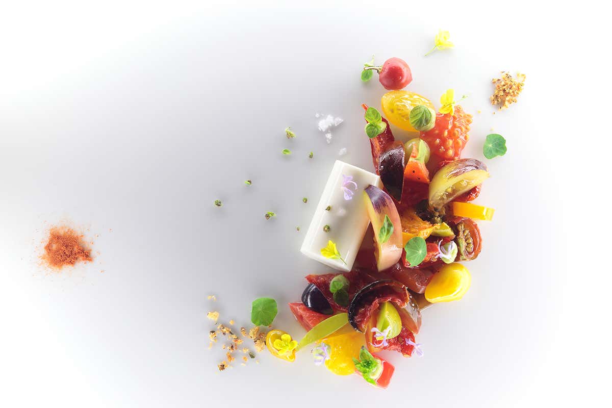 Tutto pomodoro Grand Hotel Villa Feltrinelli, incanto stellato affacciato sul Lago di Garda