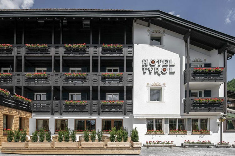 L'Hotel Tyrol di Selva di Val Gardena - Un'estate senza stranieri? Macché In auto e in camper, ecco i tedeschi