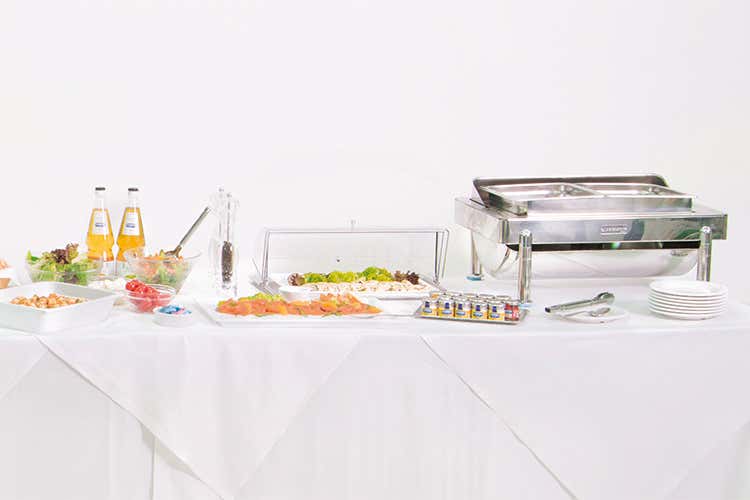 (Da Unilever Food Solutions il ricettario per un buffet perfetto) (Da Unilever Food Solutions il ricettario per un buffet perfetto)