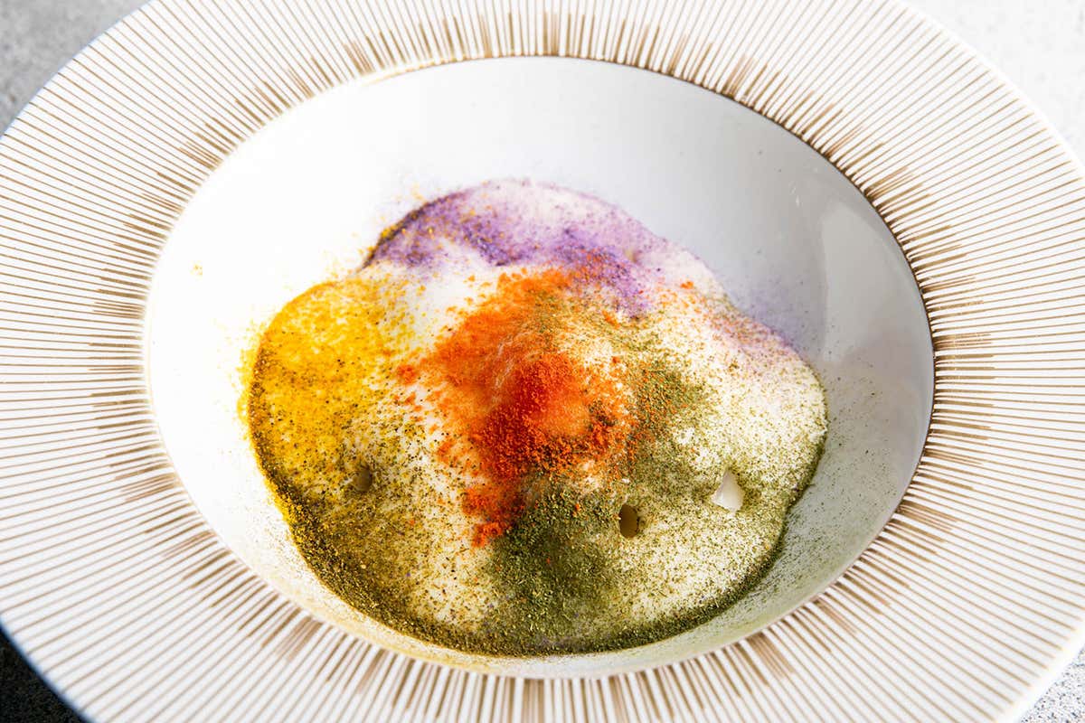 L'uovo [[Giro del Golfo in otto giorni]]: tutta la bellezza e il gusto di Napoli