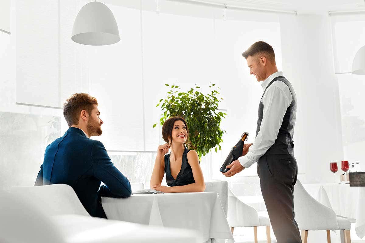 Con il linguaggio giusto anche l'up selling diventa più facile Vendere di più per soddisfare cliente e ristoratore, i segreti dell'£$up selling$£