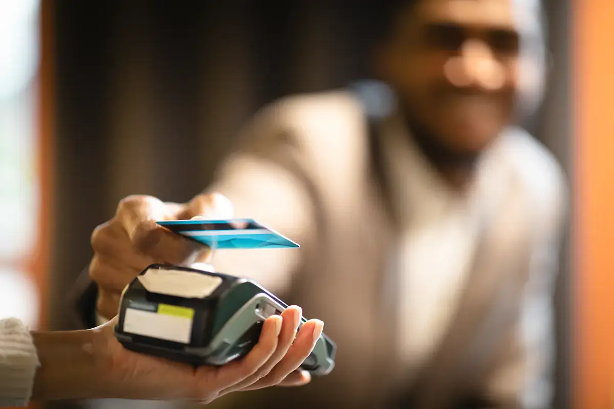 Solo se il suggerimento &egrave; ben motivato il cliente sar&agrave; disposto a spendere di pi&ugrave; per un prodotto piuttosto che un altro Vendere di pi&ugrave; per soddisfare cliente e ristoratore, i segreti dell'&pound;$up selling$&pound;