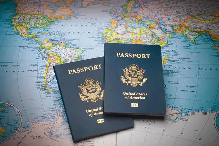 Gli Usa sconsigliano ai propri cittadini di viaggiare in Italia a causa dell'aumento dei contagi dovuti al Covid Gli Usa sconsigliano i viaggi in Italia: &laquo;Paese a rischio&raquo;