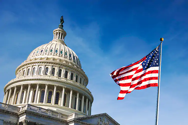 Gli Usa hanno raccomandato ai propri cittadini di evitare il turismo in Italia Usa, sconsigliati i viaggi in Italia Gli alberghi scrivono a Di Maio