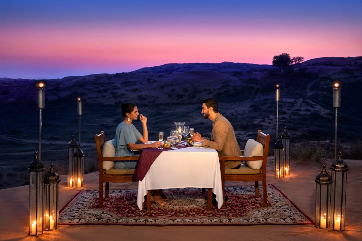 Cena romantica al Ras Al Khaimah Ritz Carlton Al Wad San Valentino undici proposte per viaggi romantici senza confini