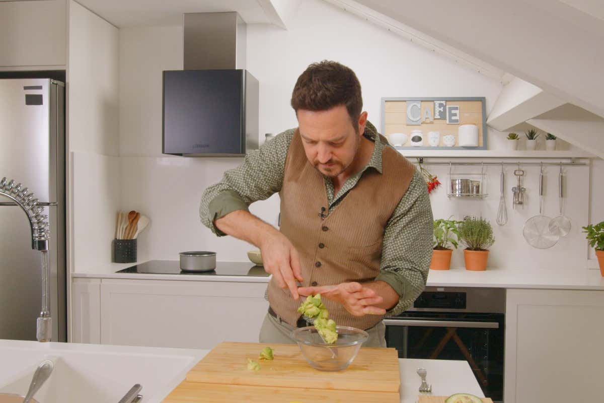 Food Network, Vittorio Vaccaro torna con le nuove puntate di “A casa cucina papà” Food Network, Vittorio Vaccaro torna con le nuove puntate di “A casa cucina papà”