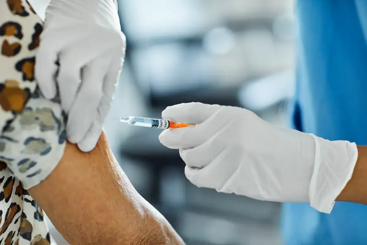 Entro settembre 80% di vaccinati Nel lodigiano rave party no mask