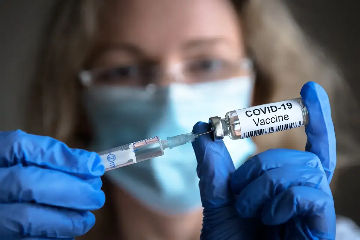 Soldi, strategie e cambi al vertice Dal Decreto Sostegni 5 miliardi per i vaccini