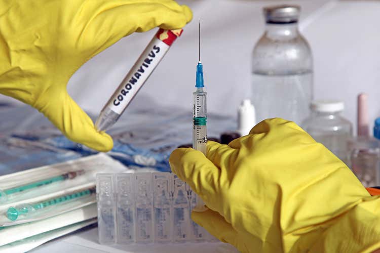 Piano vaccini approvato, Arcuri: si parte a gennaio Piano vaccini approvato, Arcuri: si parte a gennaio