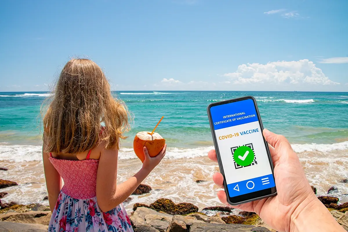L&rsquo;appello dei virologi: in vacanza solo a vaccinazione conclusa In vacanza solo con due dosi di vaccino: l&rsquo;appello dei virologi contro la variante Delta