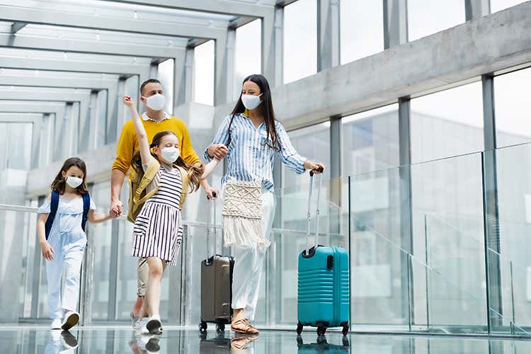 Corridoi e vaccino rilanciano il turismo? - 