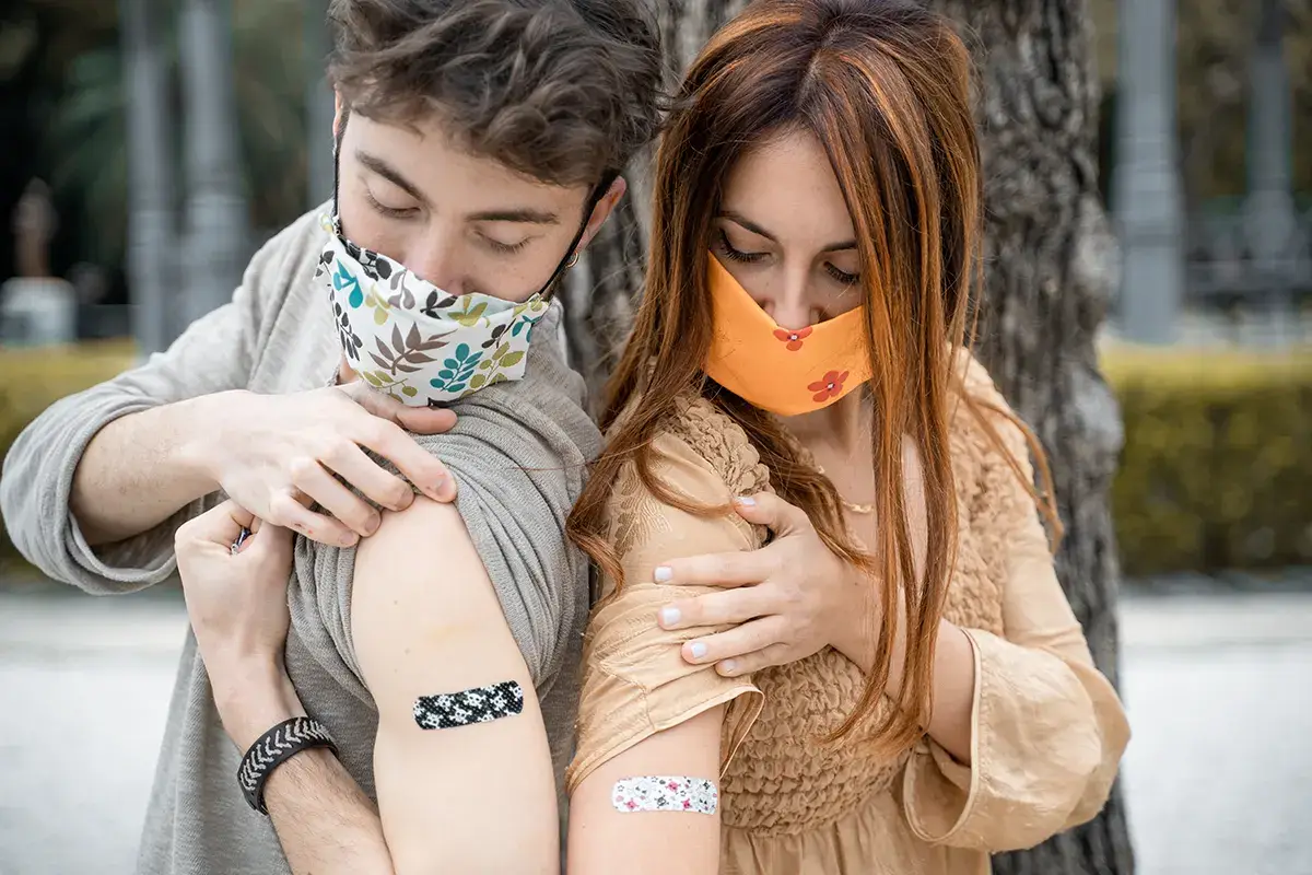 Vaccinato circa l'85% degli italiani Scatta il Green pass obbligatorio al lavoro. Ecco tutto quello che c'&egrave; da sapere
