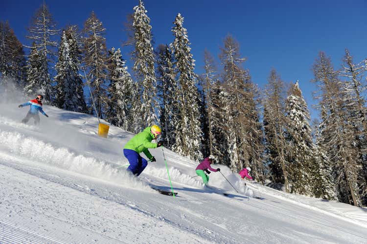 In Val D'Ega sono a disposizione 90 km di discese (In Val D&rsquo;Ega si scia in anticipo Piste aperte nel fine settimana)