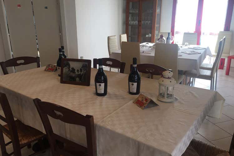 La sala dell'agriturismo - Valdamonte, cantina e agriturismo raccontano il territorio dell'Oltrep&ograve;