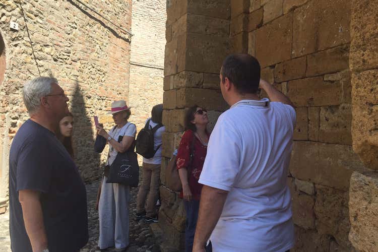 Una visita a Castell'Arquato (Val d&rsquo;ArdaEscursioni tra vini e castelli)