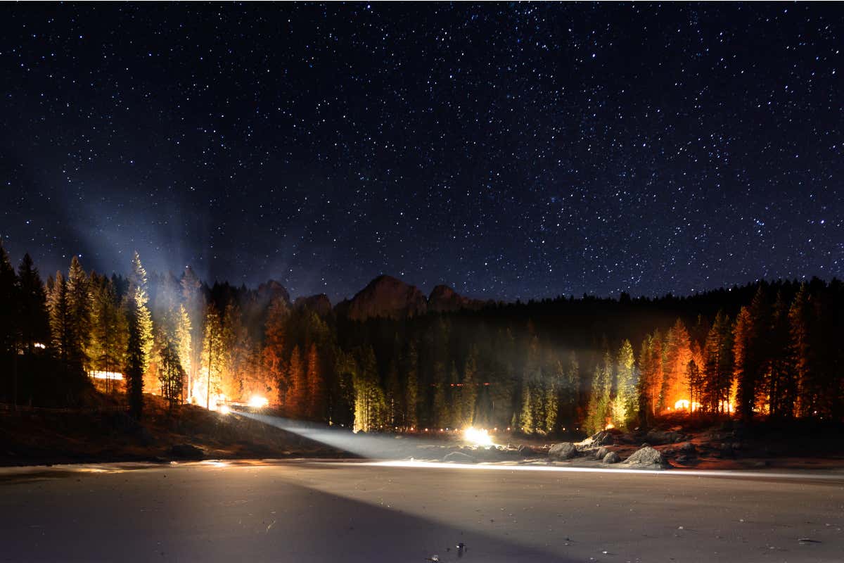 La magia del lago ghiacciato Magie natalizie in Val d’Ega