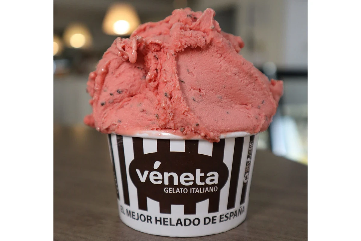 Una coppetta di gelato prodotta in uno dei locali di Maurizio Melani a Valencia Maurizio Melani Da La Spezia a Valencia per diventare il re dei gelati