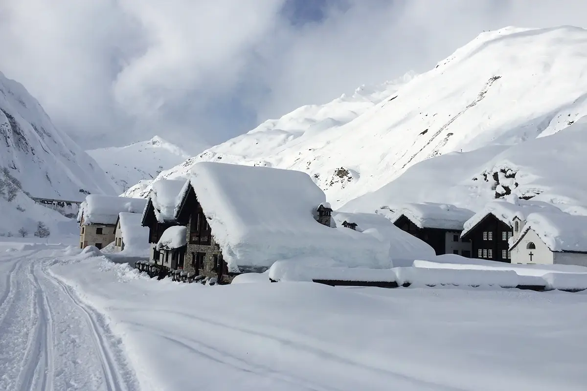 Inverno in Val Formazza Sulle Alpi c’è di più: alla scoperta della ruvida e signorile Val Formazza