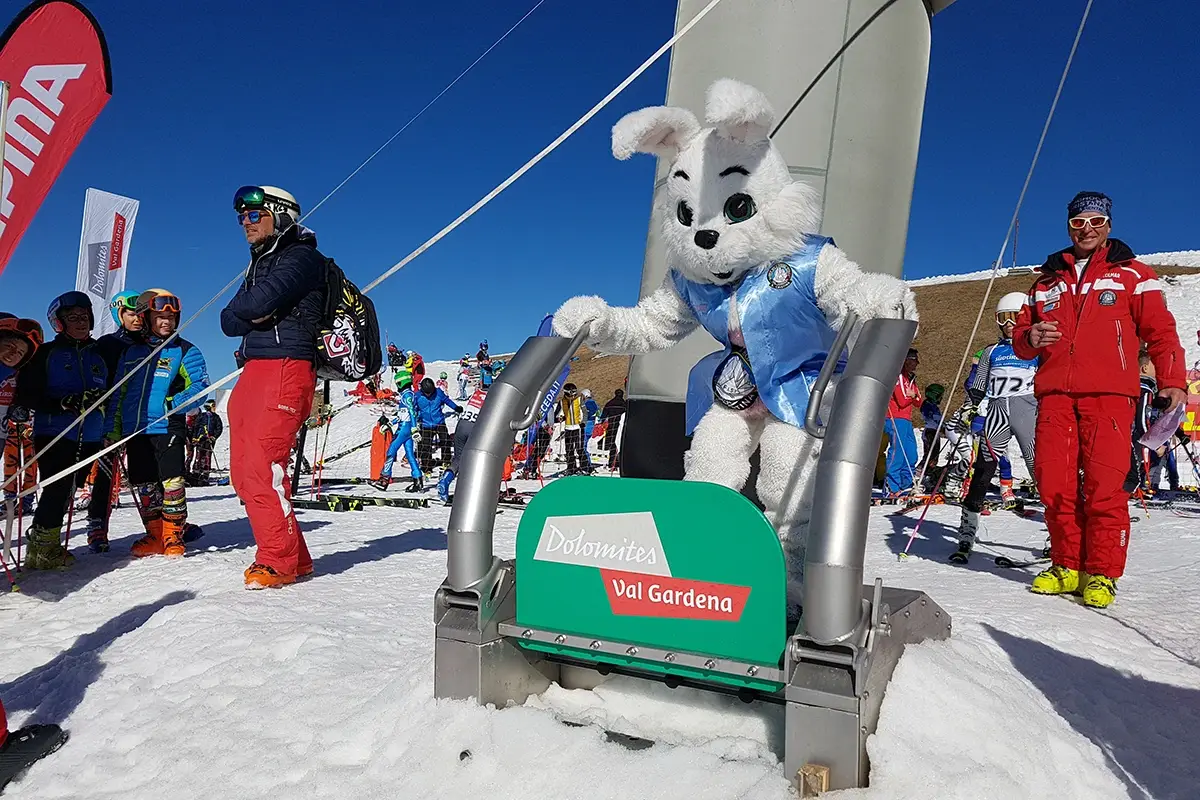 Domenica 3 aprile, sar&agrave; la volta dei pi&ugrave; piccoli Tutto pronto per S&uuml;dtirol Gardenissima, lo slalom gigante pi&ugrave; impegnativo al mondo