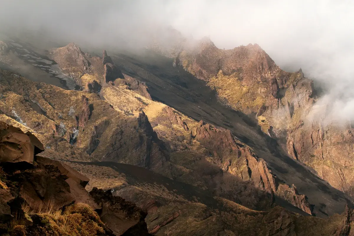 Valle del Bove sull'Etna Il fascino nascosto dell&rsquo;Etna in autunno