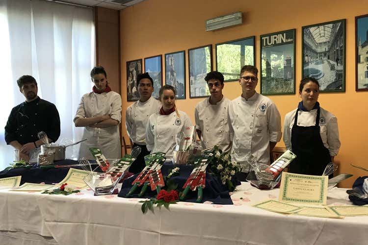 (ValorVitis 2.0, le ricette dei ragazzi per dare valore ai sottoprodotti) (ValorVitis 2.0, le ricette dei ragazzi per dare valore ai sottoprodotti)