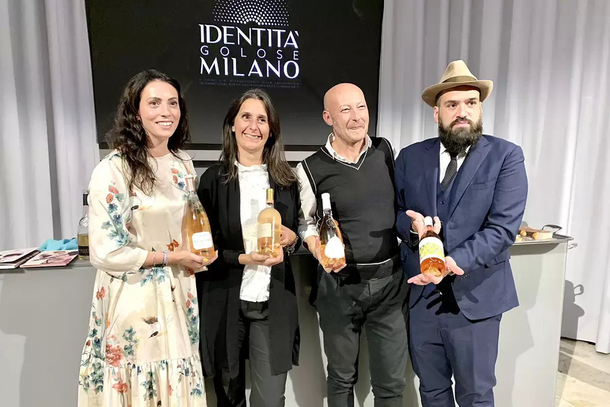 Nicole Vezzola, Sara Pasini, Giovanni Avanzi, Juri Pagani Il Consorzio Valt&egrave;nesi promuove l&rsquo;unicit&agrave; del ros&eacute;