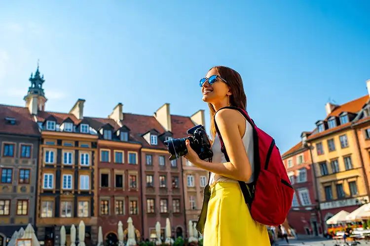 Attivit&agrave; culturali, servizi turistici e gastronomici: cosa si pu&ograve; fare in Polonia In Polonia riapre ai turisti Via la mascherina all&rsquo;aperto