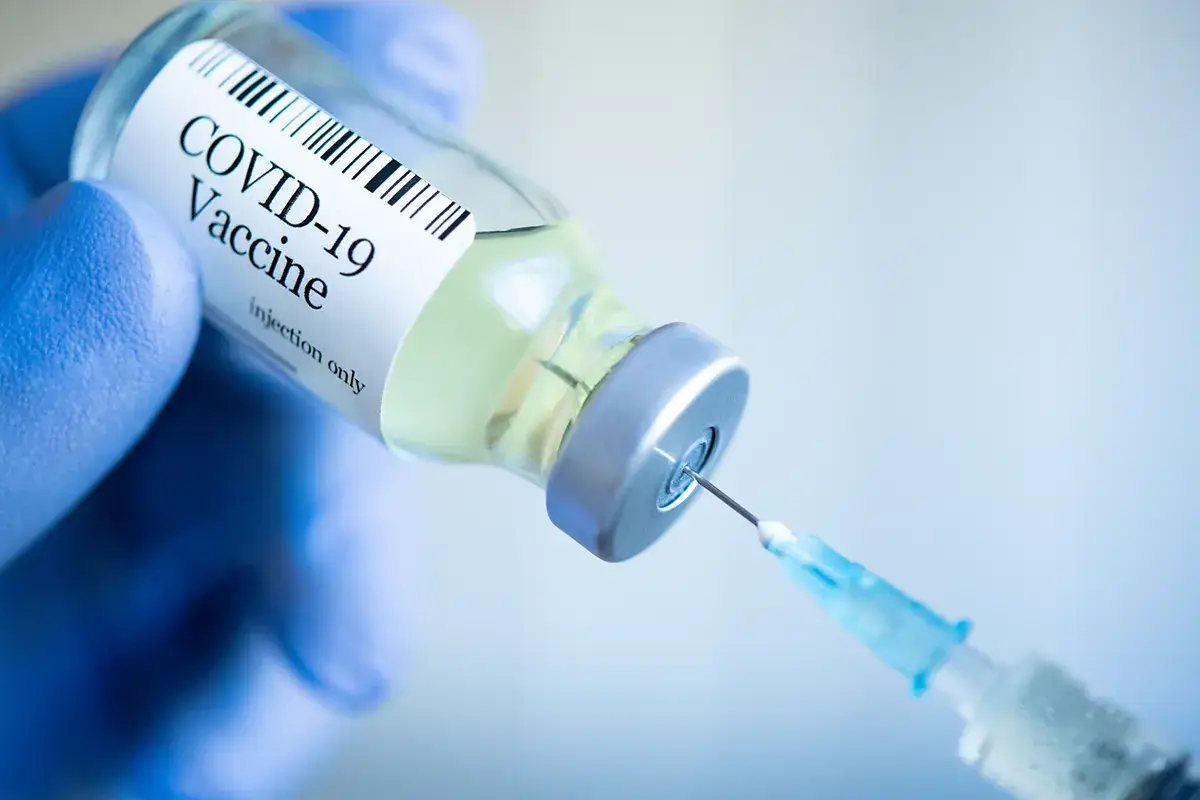 Cambiano anche i tempi di validit&agrave; del vaccino Bar e ristoranti solo per vaccinati, ma si scia anche in zona rossa. Cos&igrave; il nuovo decreto?