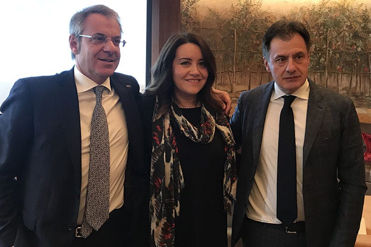Giorgio Santambrogio, Tanya Kopps, Nicola Mastromartino (VéGé insieme a Metro Italia Un'alleanza per il fuori casa)