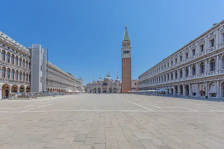 OggiVeneto e Campania sperano nell'arancione Veneto e Campania sperano nell'arancio, Pula in Sardegna entra in zona rossa