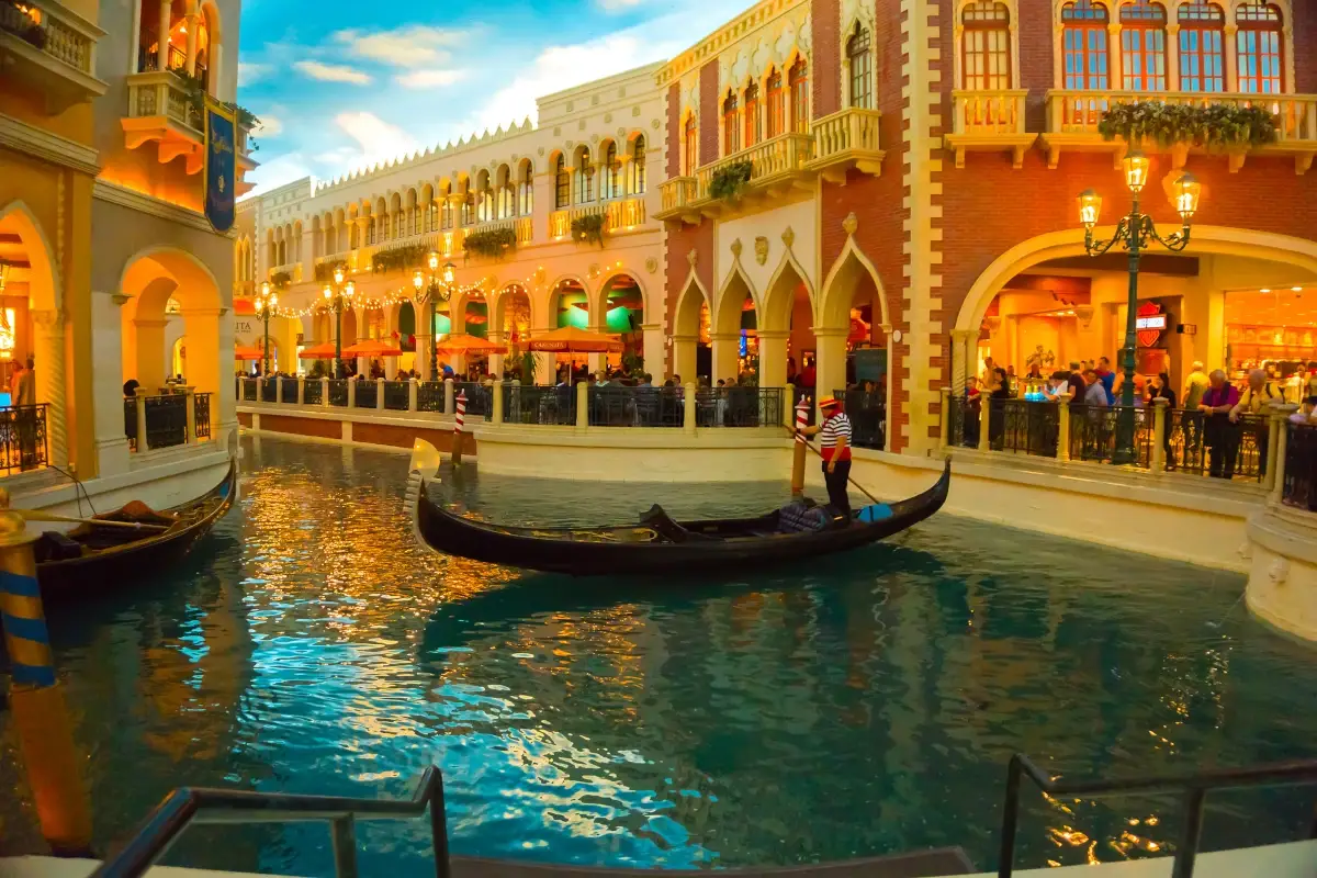 La Venezia fake di Las Vegas&nbsp; Italian sounding, non solo cibo: all'estero copiano anche bar e ristoranti