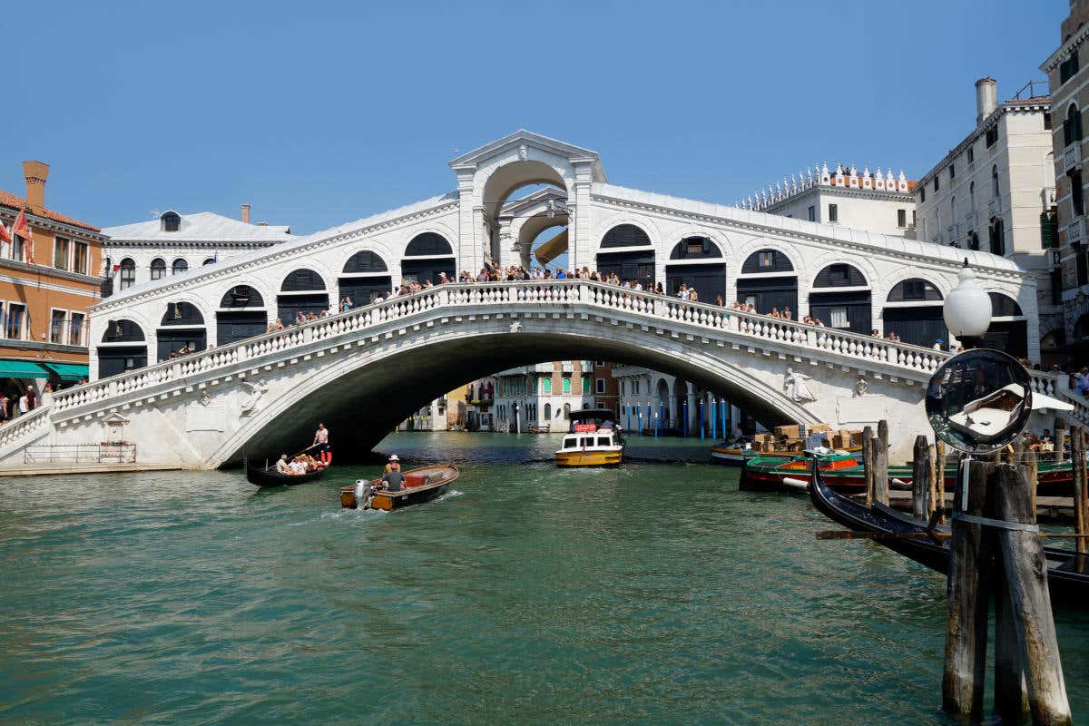 Sulle orme di Marco Polo: dai canali di Venezia e i bazar di Istanbul fino alla Cina