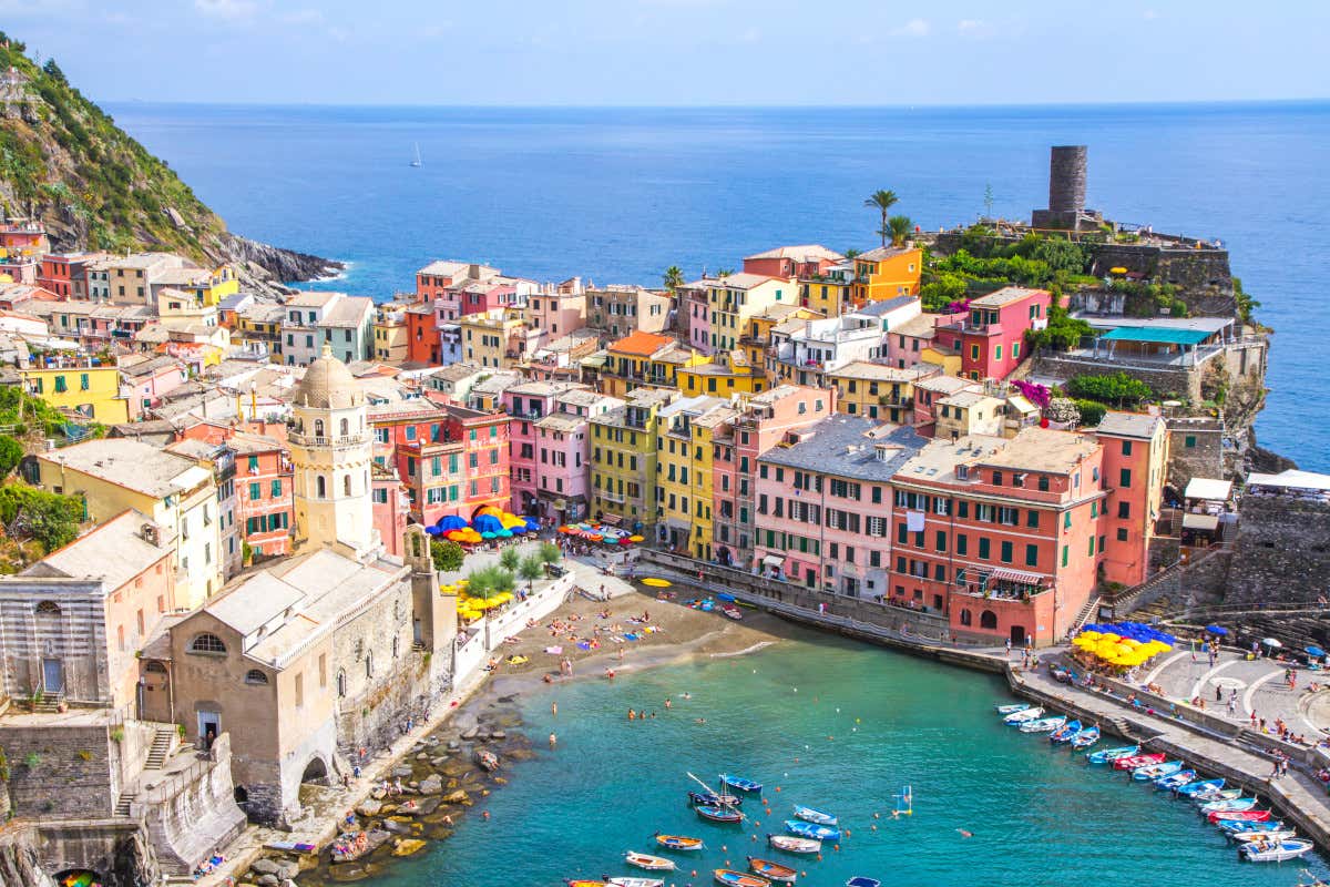 Le 10 destinazioni di vacanza in Italia dove i residenti “detestano” vivere