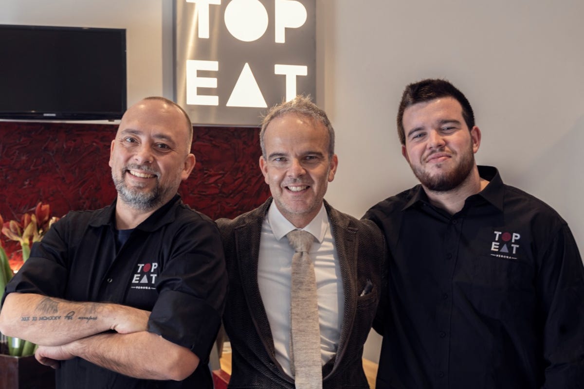 Top Eat: da sinistra Emanuele Malerba, Giammaria Bonisoli ed Edoardo Malerba Da Top eat gelato alla piastra e pizze con la pietra ollare