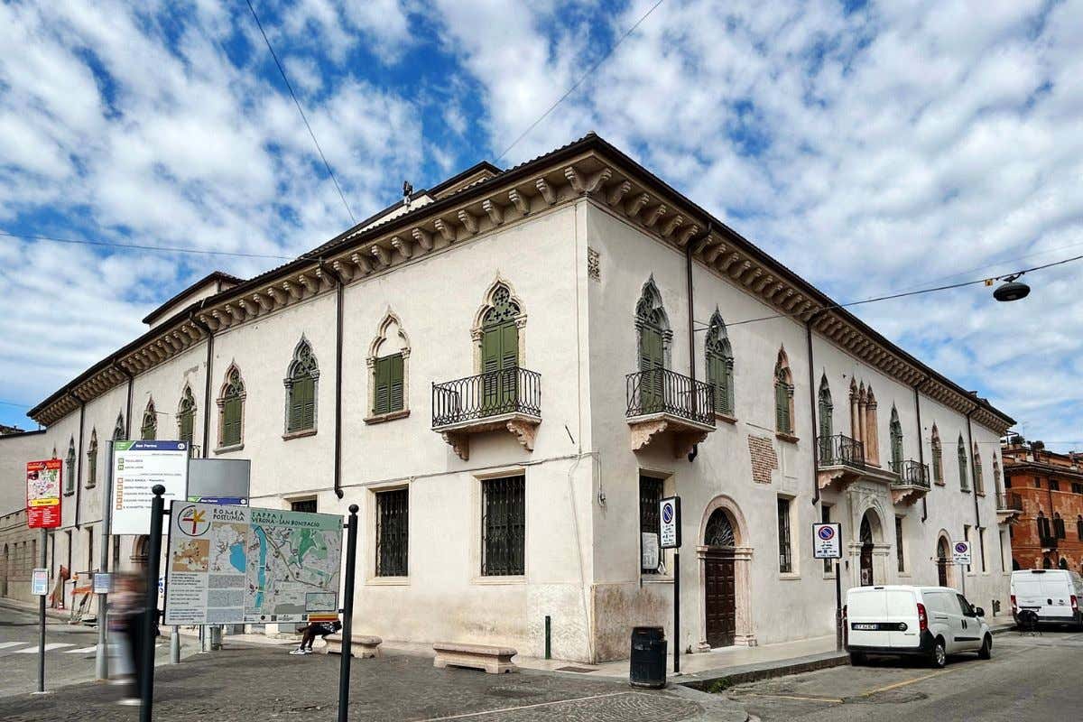 Il 3 novembre apre Iris a Palazzo Soave, il nuovo ristorante con chef Sacchetto Il 3 novembre apre Iris a Palazzo Soave, il nuovo ristorante con chef Sacchetto