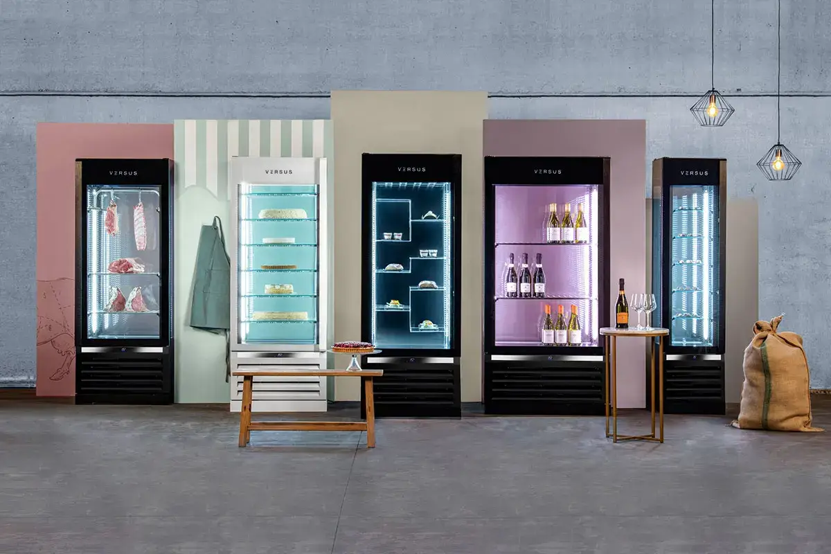 Versus, vetrine made in Italy dal design sostenibile